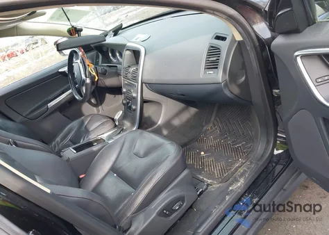 2013 Volvo Xc60 3.2 Premier from USA, damaged, VIN YV4940DZ2D2423402